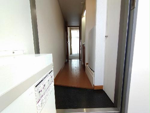 玄関　玄関扉に宅配ボックス付き♪