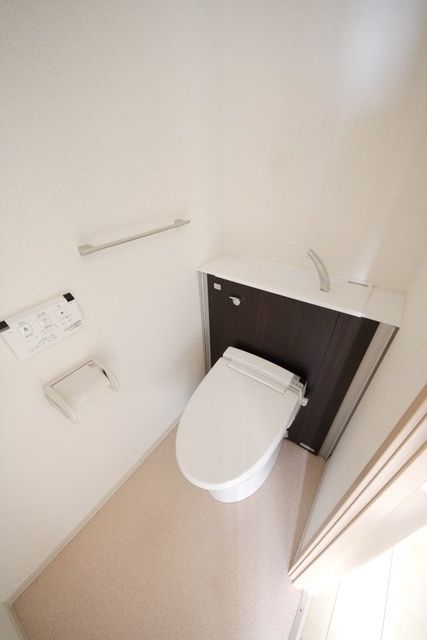 トイレ　★見学希望等はタウンハウジング中央林間店までお気軽に♪★