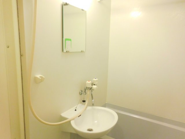 洗面設備　同型タイプ