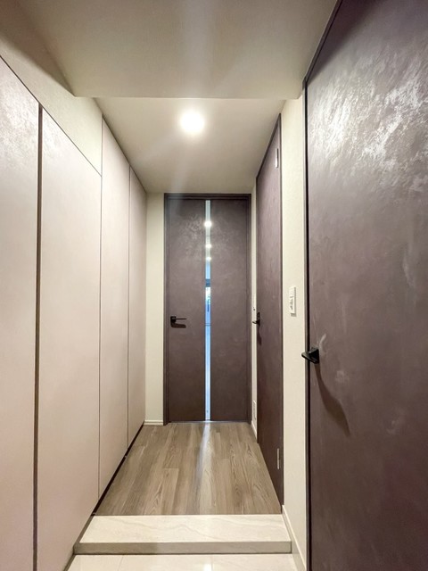 玄関　※写真は同タイプ住戸です。