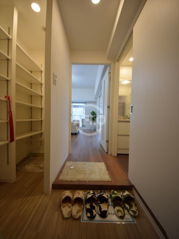 その他　REIOS谷町（レイオス谷町）玄関