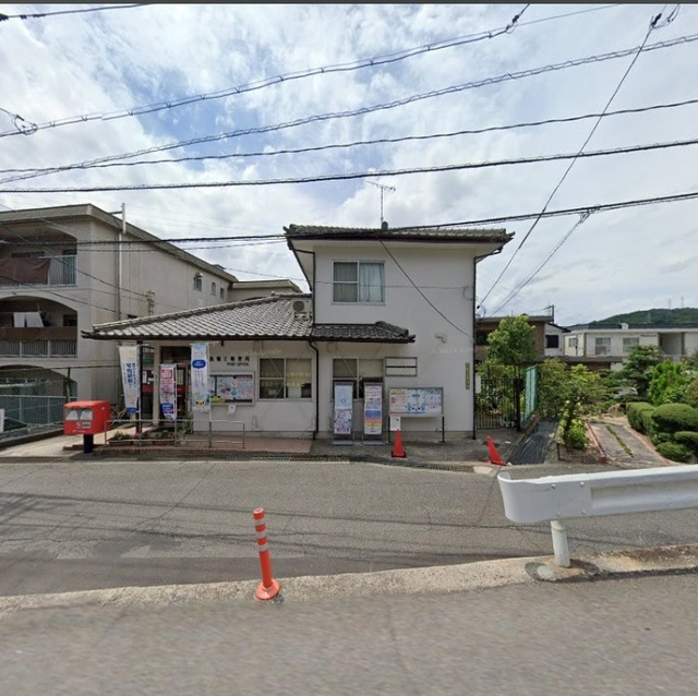 郵便局　鶴江郵便局（郵便局）まで850m