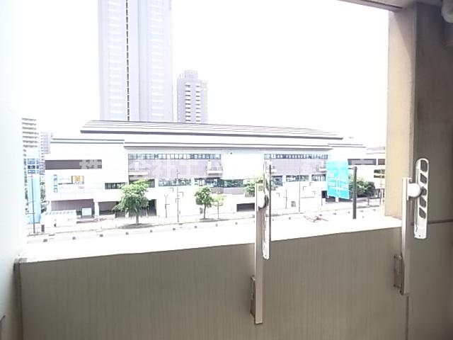 バルコニー　広々としたバルコニーです