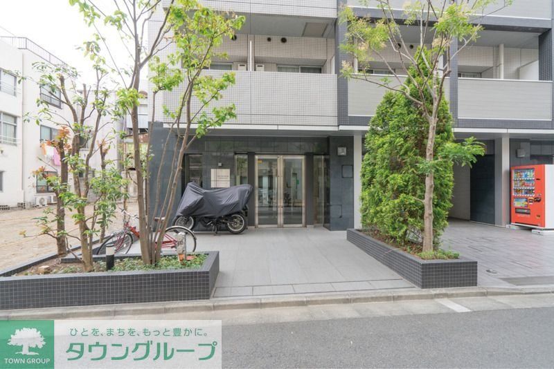 エントランス　エントランス