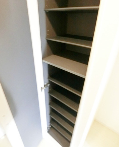 玄関　【女性のお一人暮らしでも安心のセキュリティ♪】