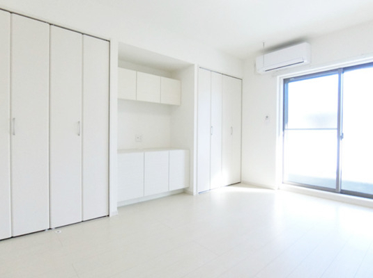 居室・リビング　【女性のお一人暮らしでも安心のセキュリティ♪】