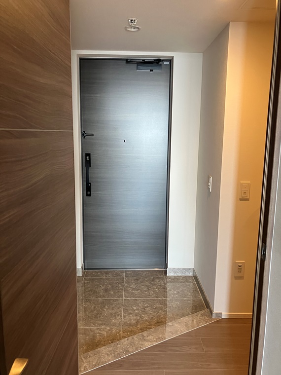 玄関　毎日通る玄関はこちらです