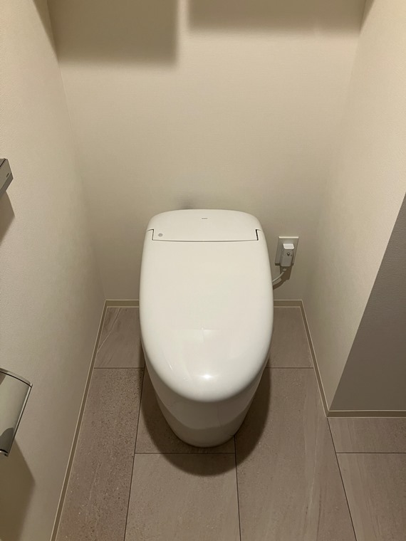 トイレ　コンパクトで使いやすいトイレです