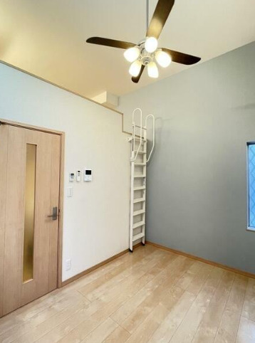 居室・リビング　ル・ソレイユ鶴見