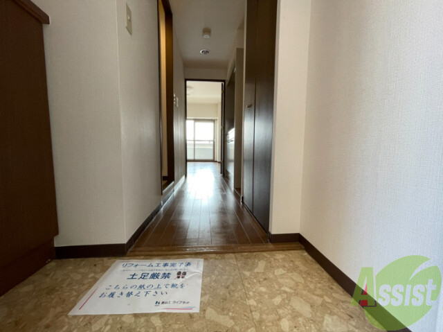 玄関　玄関から見たお部屋です。いかがでしょうか。