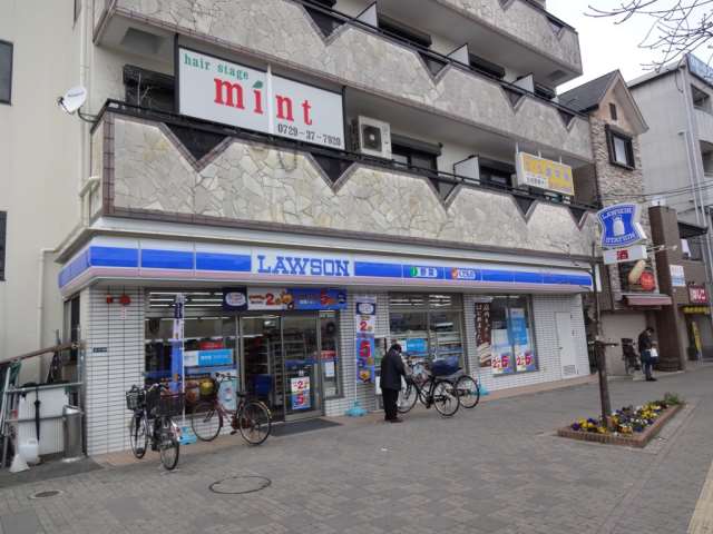 コンビニ　ローソン（コンビニ）まで654m