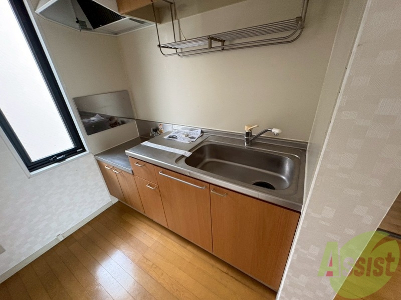 キッチン　キッチンの調理台が広いので料理が捗ります。