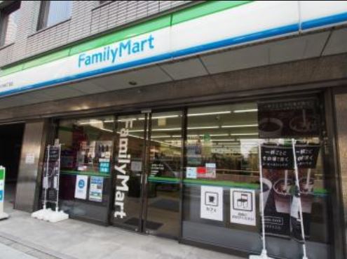 コンビニ　ファミリーマート 亀戸十三間通り店（コンビニ）まで577m