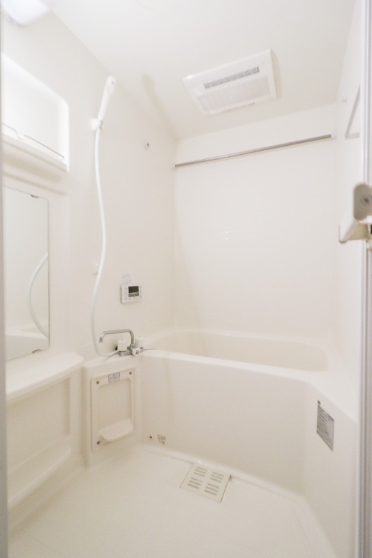 バス・シャワールーム　図面と現状に相違がある場合には現状を優先