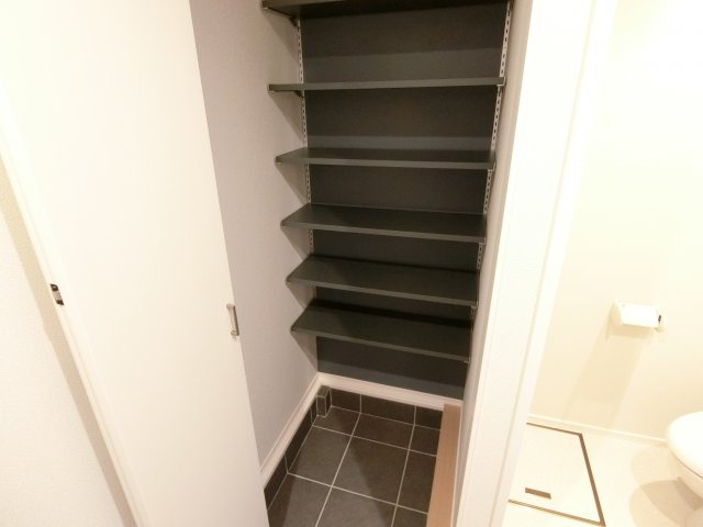 収納　写真は同仕様参考写真