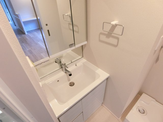 洗面設備　写真は同仕様参考写真