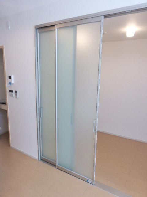 その他部屋・スペース　★ＬＤＫと洋室を仕切るおしゃれなパーテーションです★