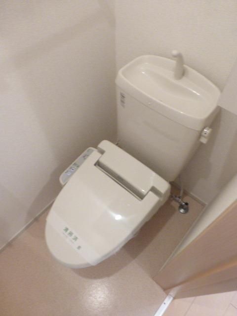 トイレ　★ウォシュレット付きで清潔感のあるトイレです★