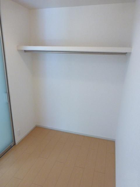 収納　★戸のないクローゼットスペースです★