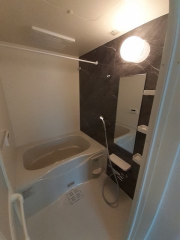 バス・シャワールーム　お風呂で日々の疲れを落としましょう