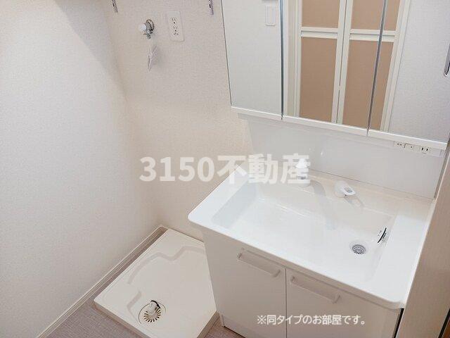 洗面設備　スペースが確保できる洗面所です