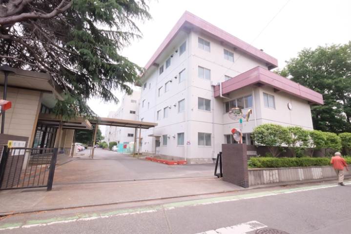 中学校　川越市立川越第一中学校（中学校）まで434m