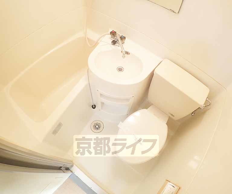 バス・シャワールーム　ユニットバスです