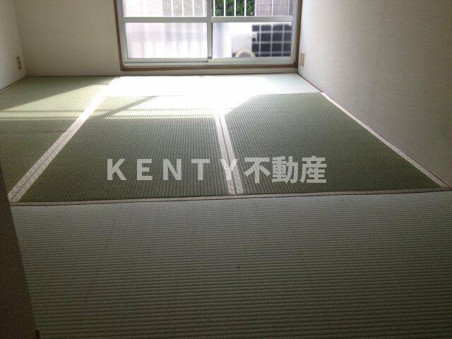 居室・リビング　ゆったり過ごせる居間です