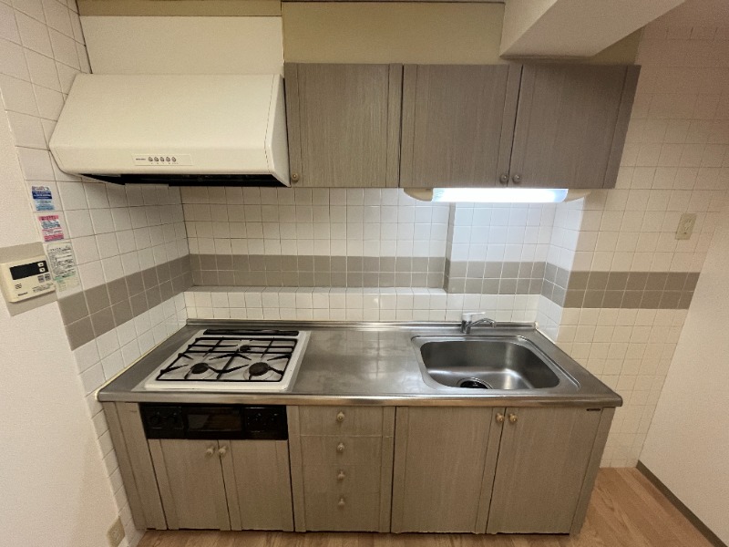 キッチン　※別部屋参考写真