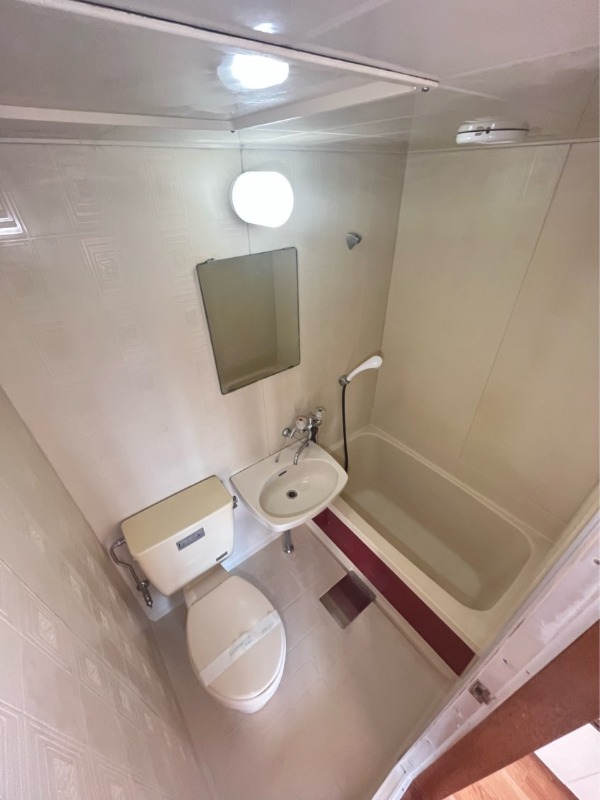 バス・シャワールーム　※別部屋参考写真