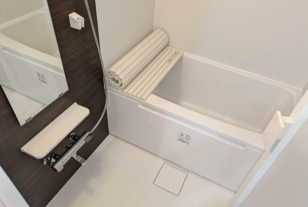 バス・シャワールーム　浴槽