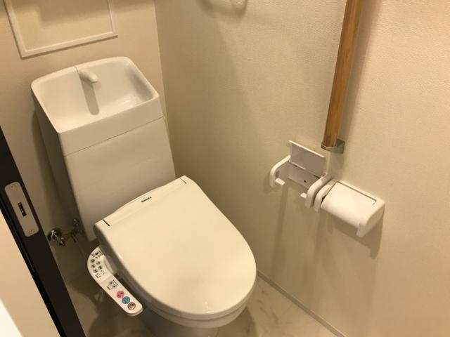 トイレ　トイレ