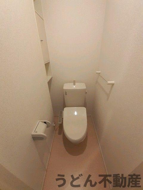 トイレ　うどん県のお部屋探しはうどん不動産へ うどんちゃんとLINE