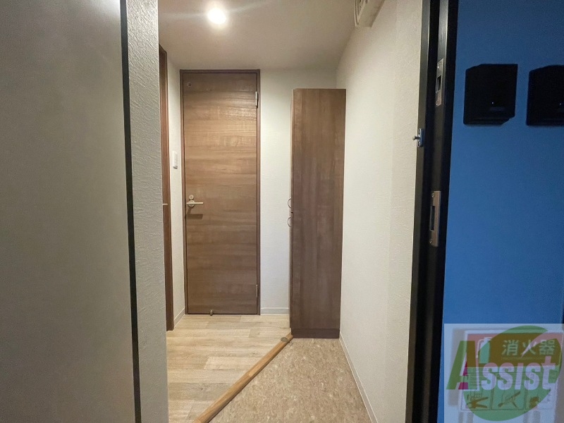 玄関　玄関です。すぐ広いリビングにつながっています。