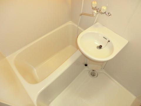 バス・シャワールーム　バス
