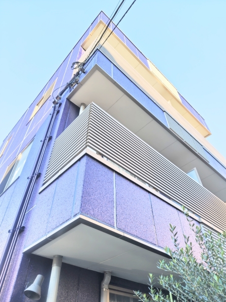 建物外観　☆鉄骨コンクリート造3階建てマンション☆