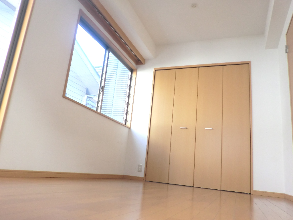 居室・リビング　※別部屋参考写真☆角部屋・二面採光☆