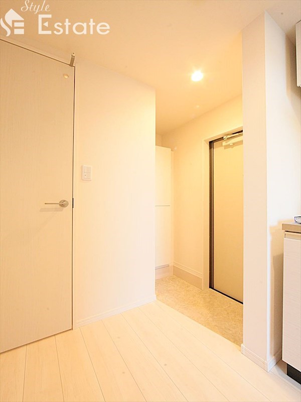 玄関　玄関　同仕様写真