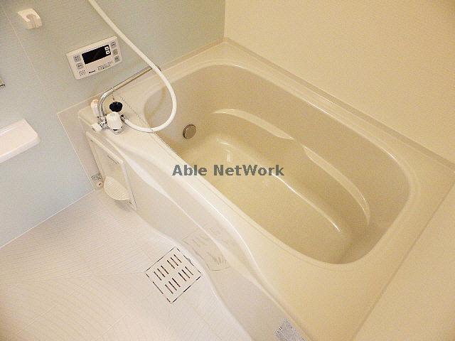 バス・シャワールーム　浴槽