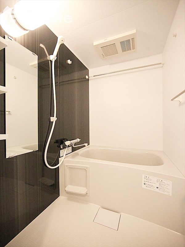 バス・シャワールーム　バスルーム