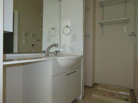 洗面設備　洗髪洗面化粧台