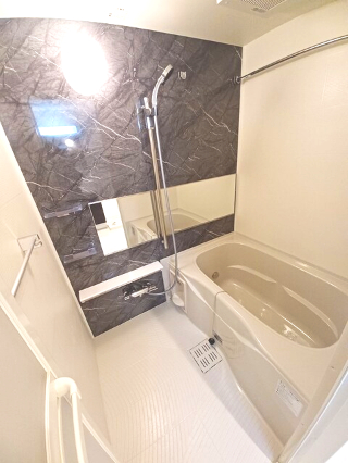 バス・シャワールーム　風呂