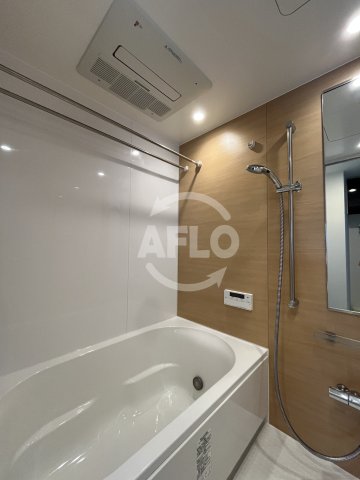 バス・シャワールーム　ソルレヴェンテ江坂広芝町　浴室