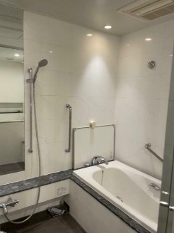 バス・シャワールーム　バス