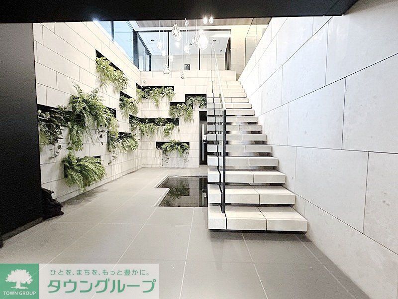 ロビー　部屋探しは株式会社　タウンハウジング　までお気軽にお問合せ…