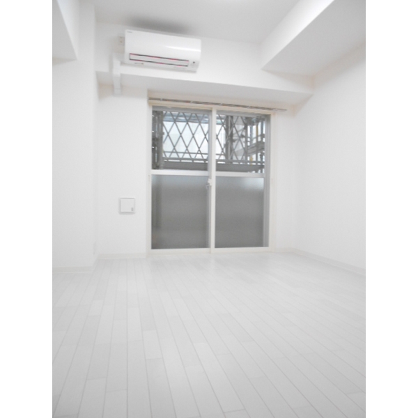 居室・リビング　別号室参考写真