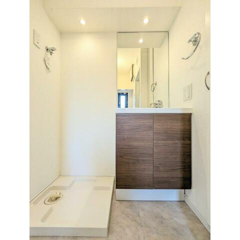 洗面設備　同仕様