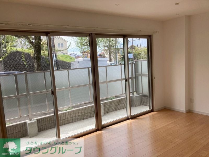 居室・リビング　★お部屋探しは株式会社タウンハウジング東京まで★