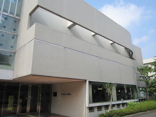 図書館　東大和市立中央図書館（図書館）まで1766m