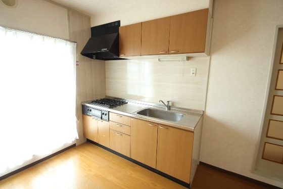 キッチン　※別部屋の写真です